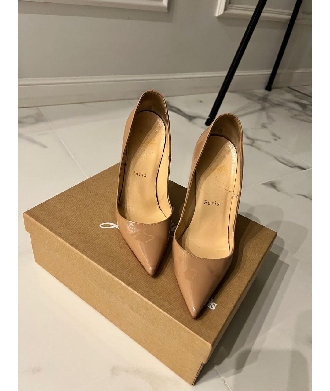 CHRISTIAN LOUBOUTIN Бежевые туфли из лакированной кожи, фото 3