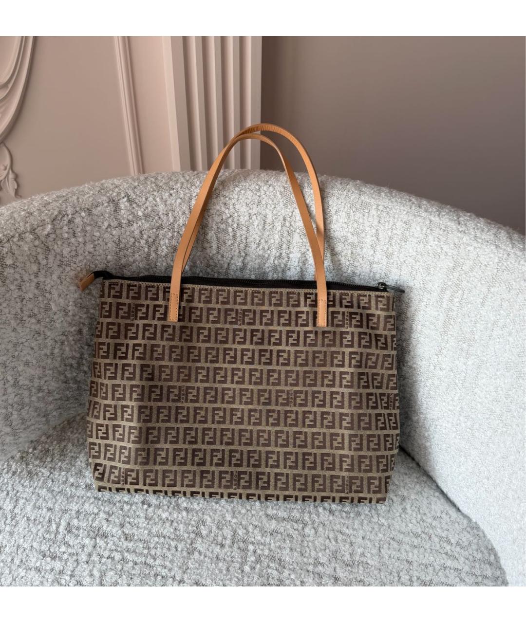 FENDI Бежевая тканевая сумка тоут, фото 8