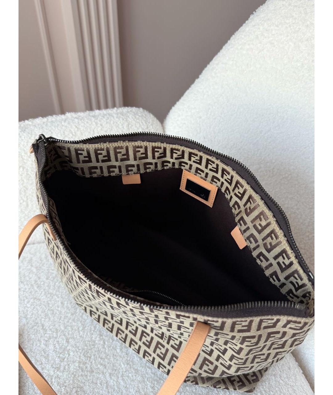 FENDI Бежевая тканевая сумка тоут, фото 4