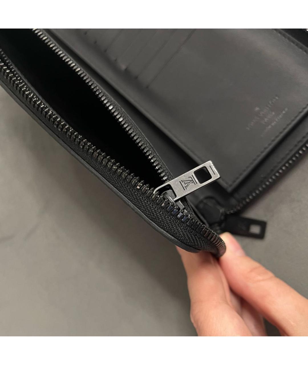 LOUIS VUITTON Черный кожаный кошелек, фото 8