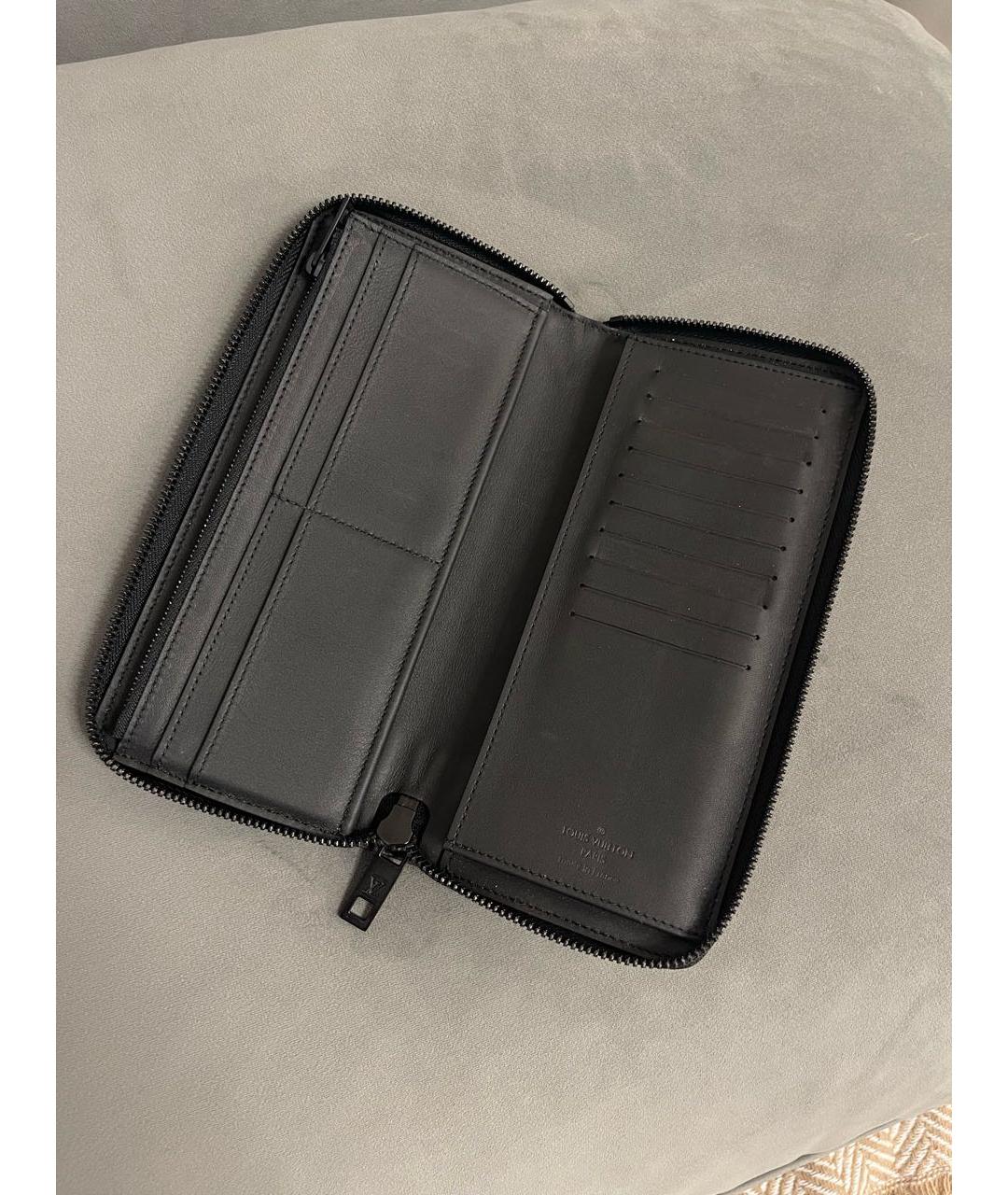 LOUIS VUITTON Черный кожаный кошелек, фото 3