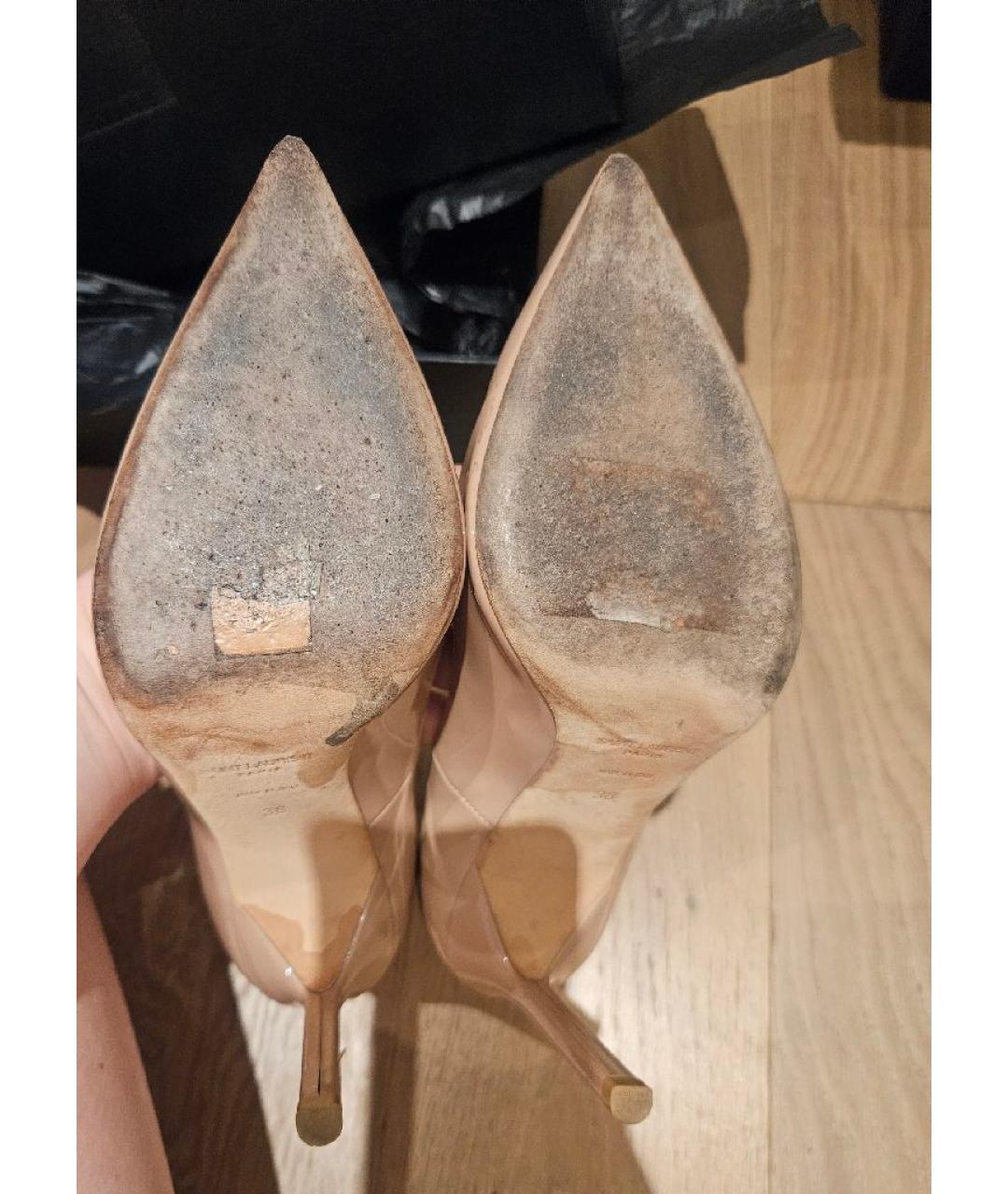 SAINT LAURENT Бежевые туфли из лакированной кожи, фото 6