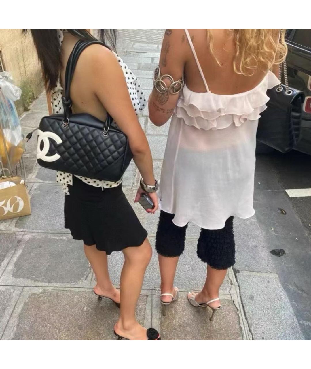 CHANEL Черная кожаная сумка через плечо, фото 2