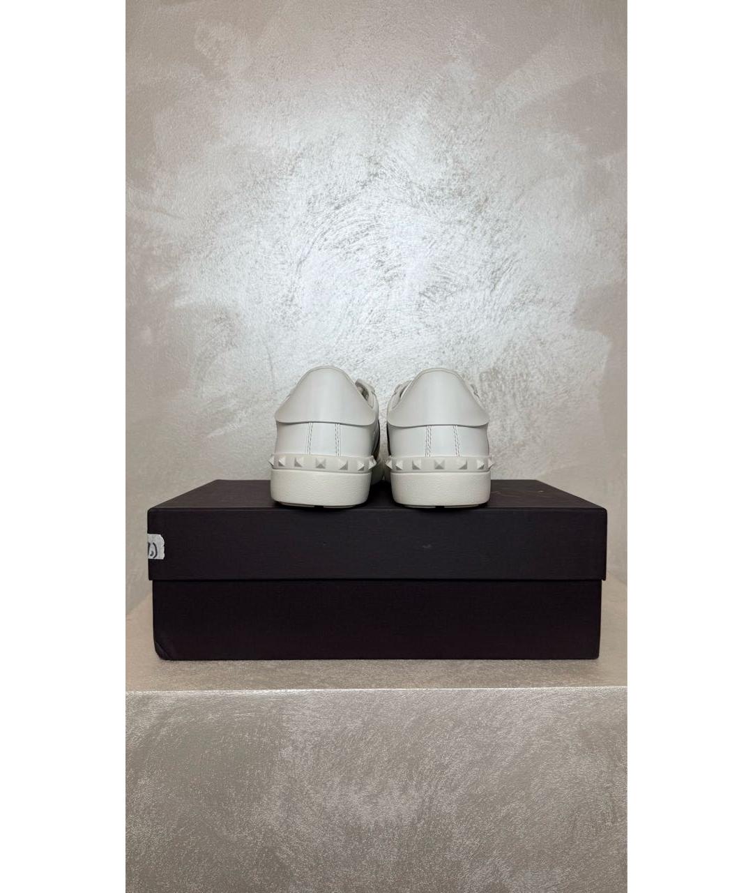 VALENTINO Белые кожаные низкие кроссовки / кеды, фото 3