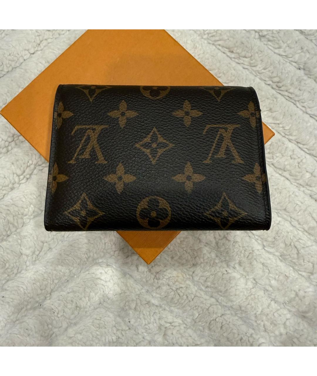 LOUIS VUITTON Коричневый кошелек, фото 3