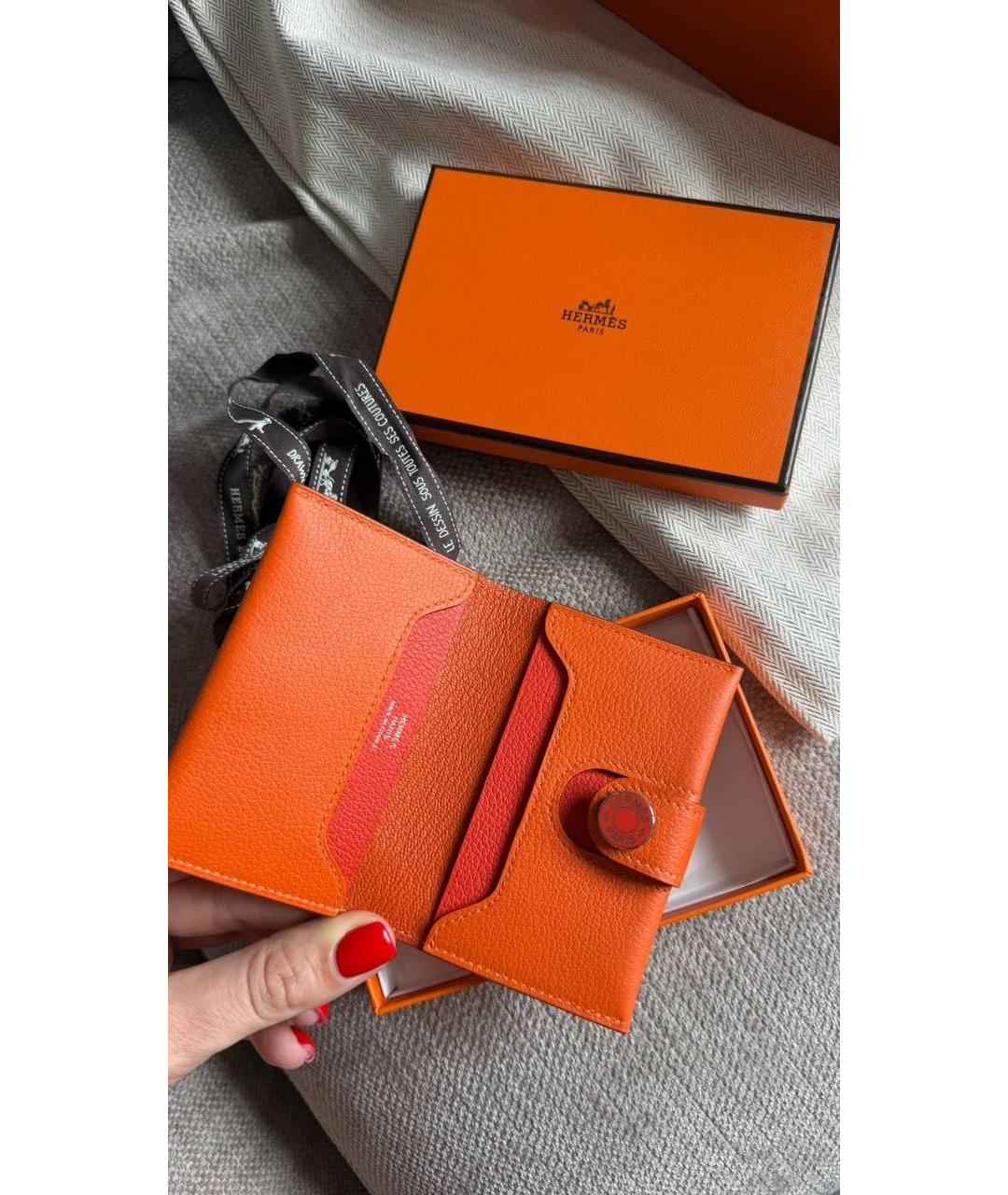 HERMES Оранжевая кожаная визитница, фото 2