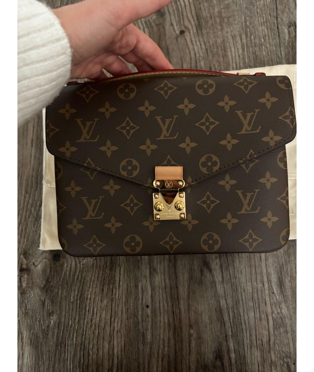 LOUIS VUITTON Коричневая сумка с короткими ручками, фото 5