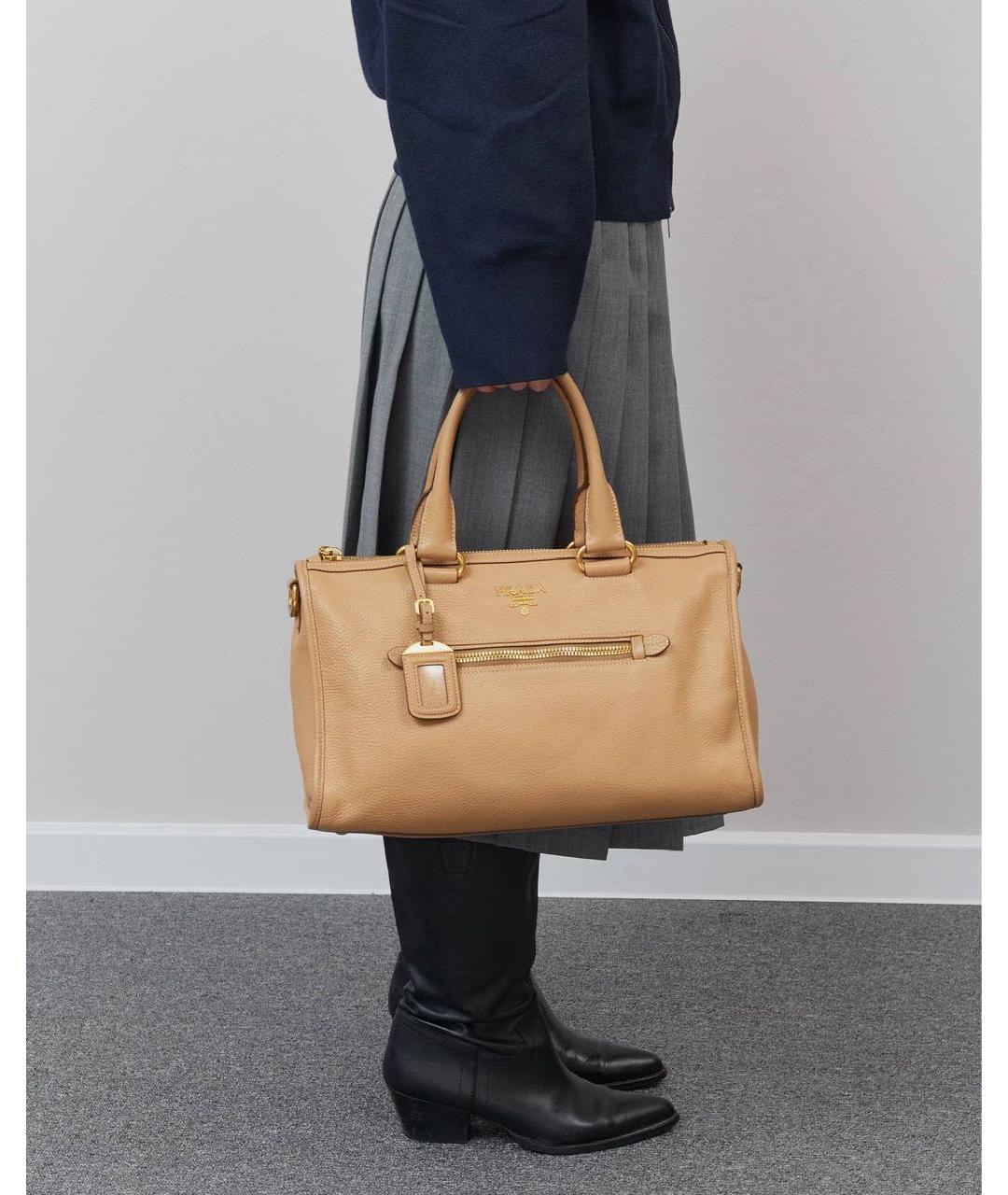 PRADA Бежевая кожаная сумка через плечо, фото 3