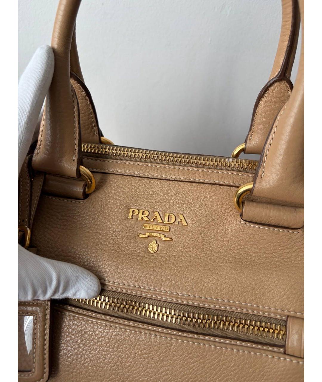 PRADA Бежевая кожаная сумка через плечо, фото 7