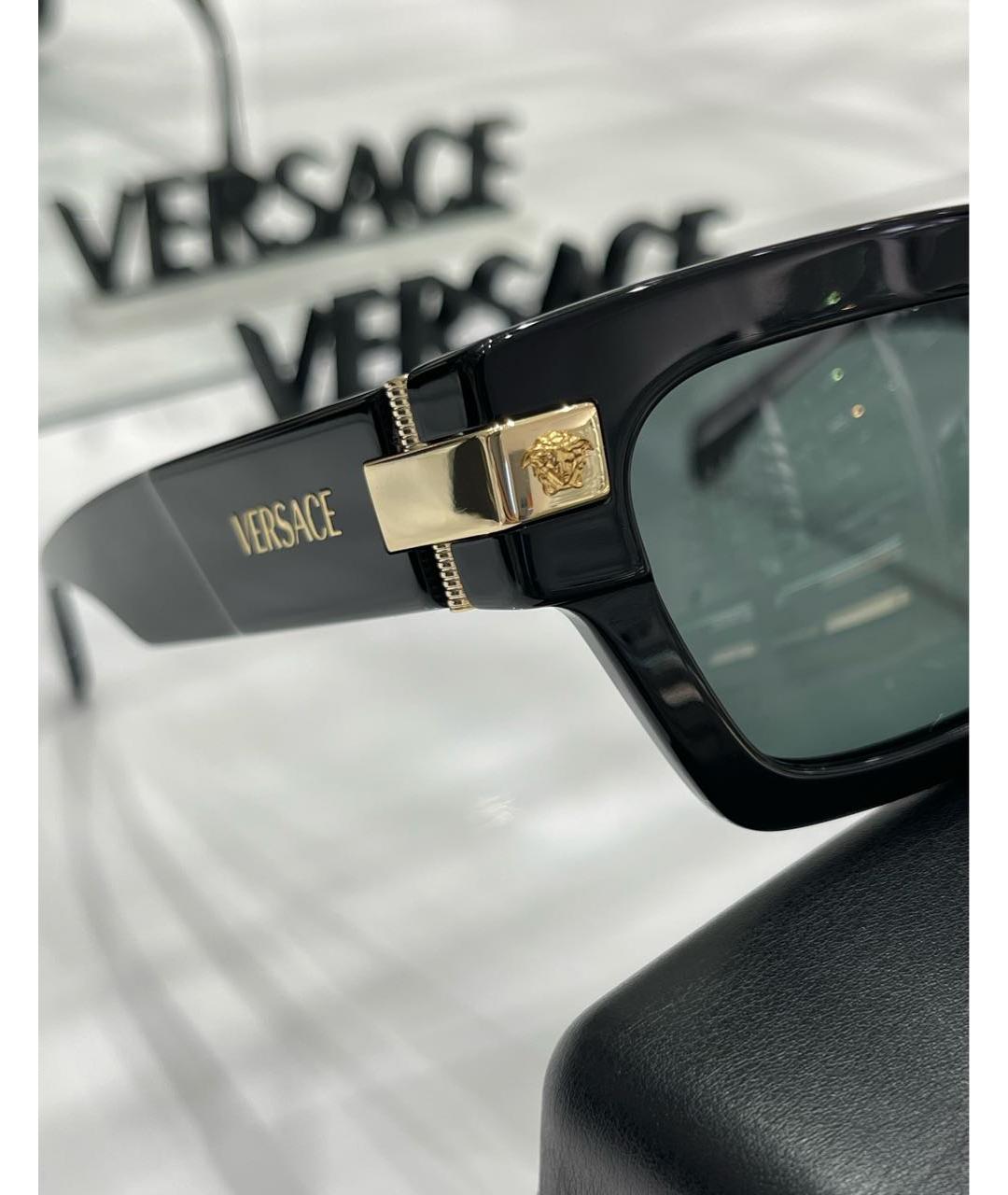 VERSACE Черные пластиковые солнцезащитные очки, фото 3