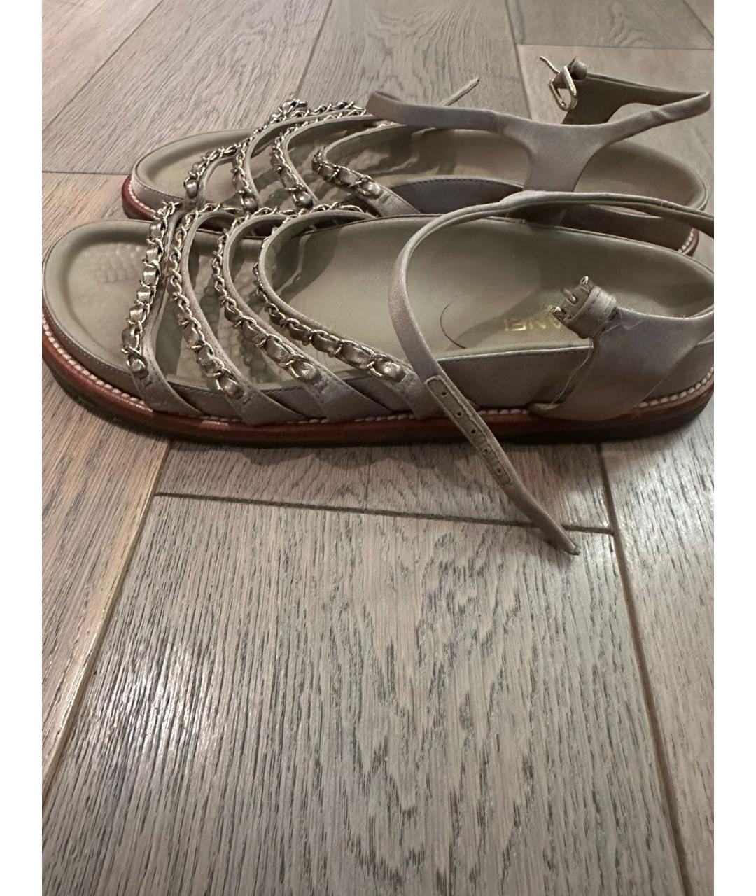 CHANEL Бежевые кожаные сандалии, фото 5