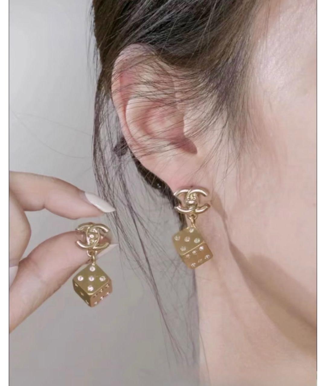 CHANEL Золотые серьги, фото 2