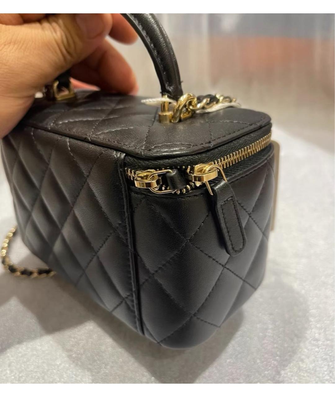 CHANEL Черная кожаная сумка с короткими ручками, фото 6