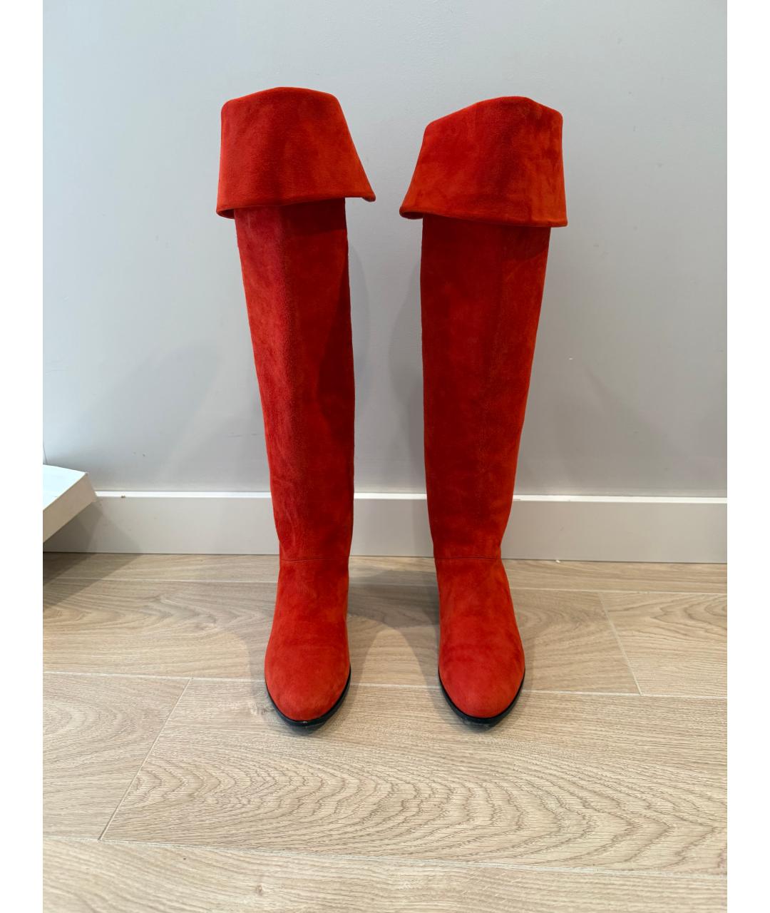 CHARLOTTE OLYMPIA Красные замшевые ботфорты, фото 2