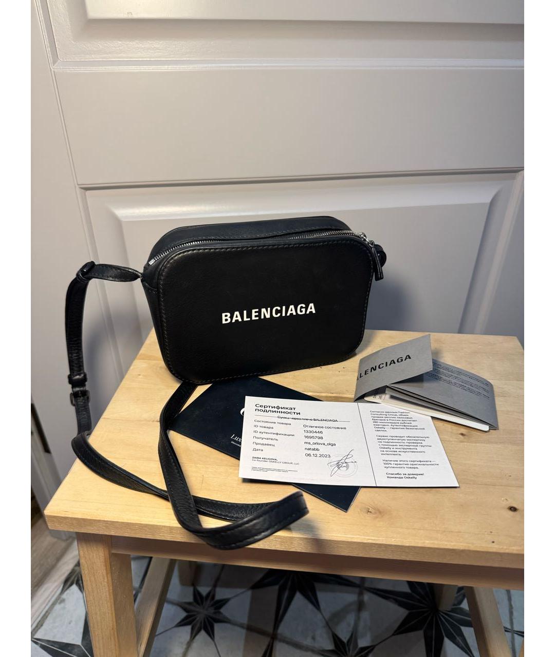 BALENCIAGA Черная кожаная сумка через плечо, фото 5