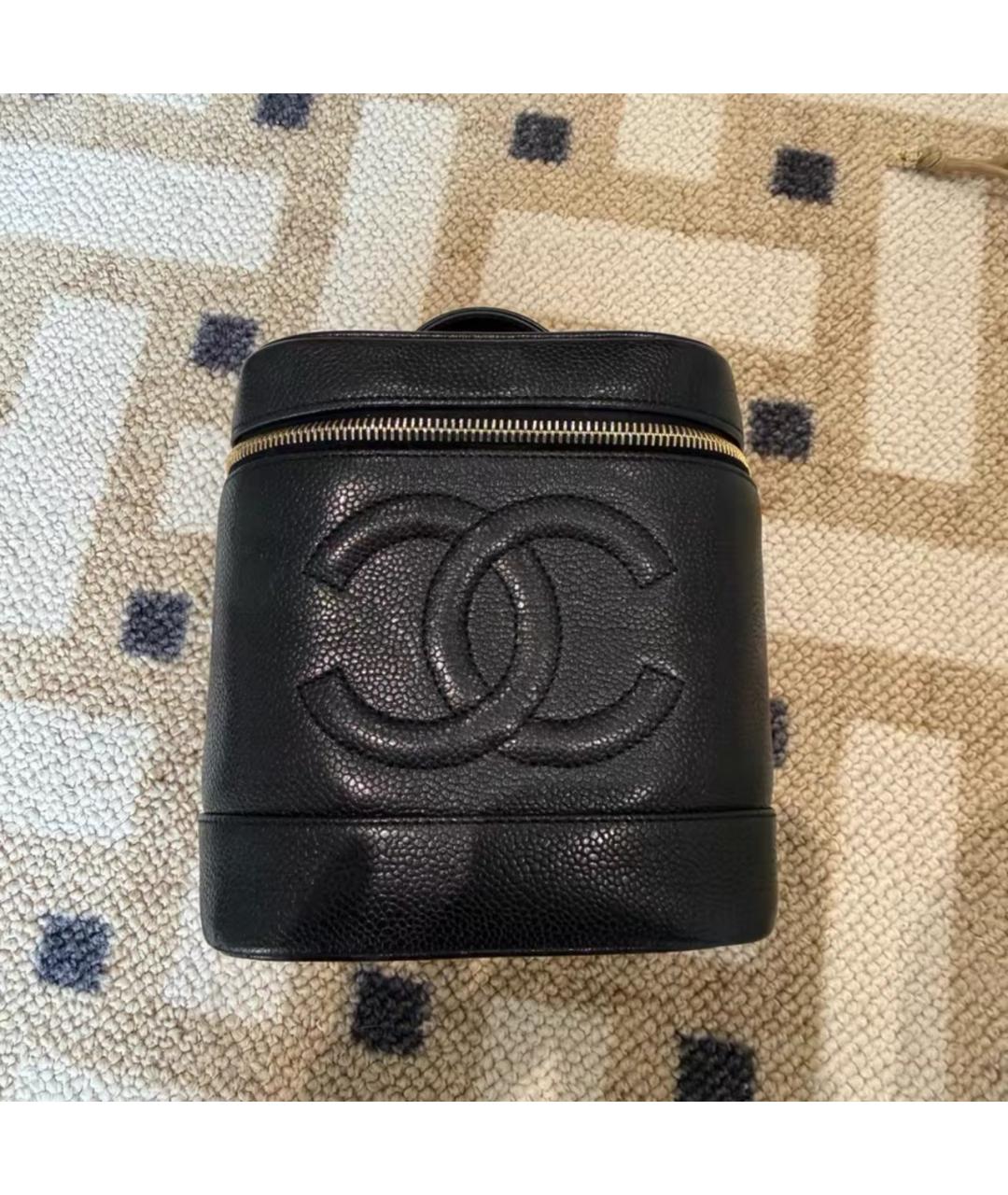 CHANEL Черная кожаная сумка с короткими ручками, фото 6