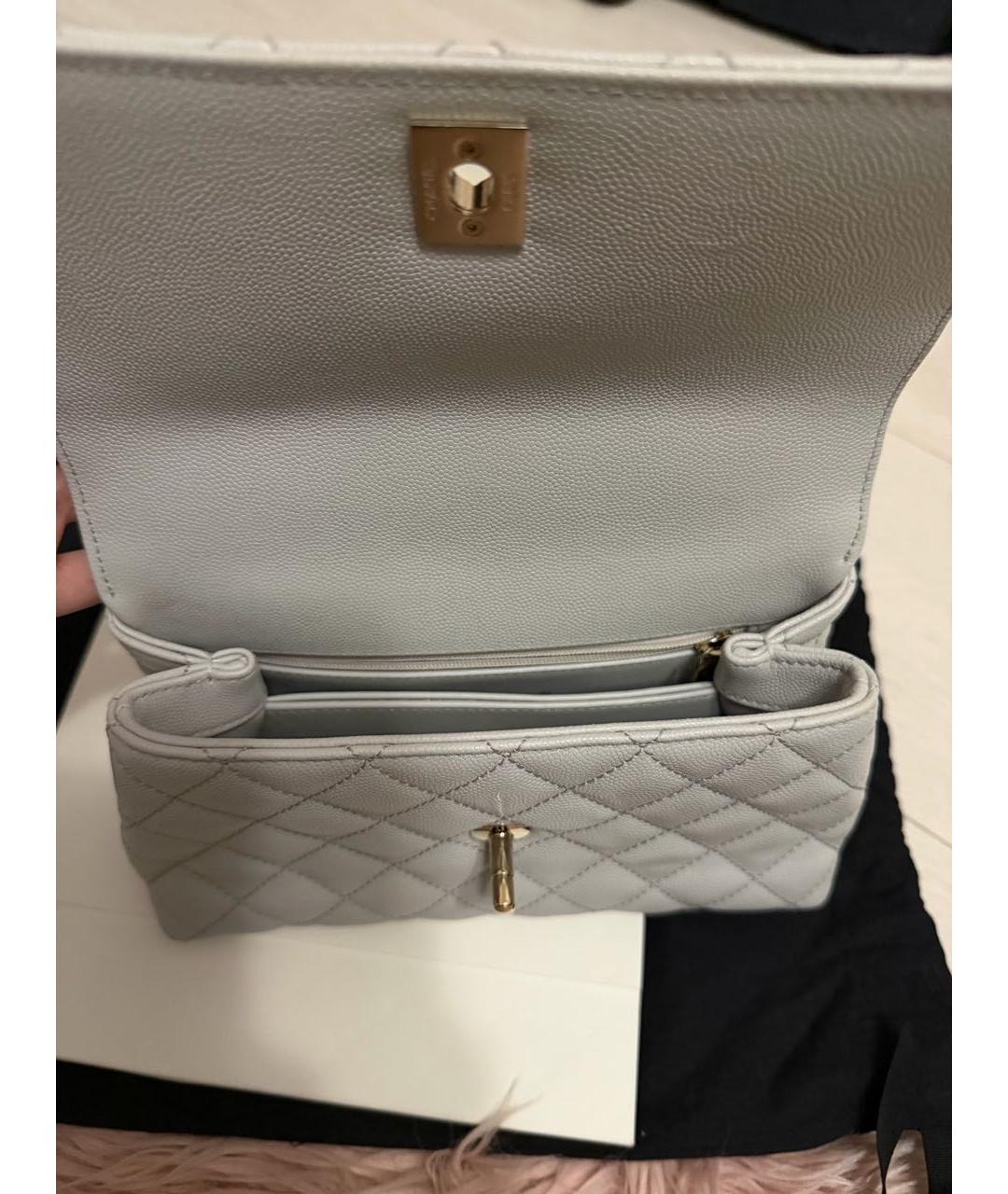 CHANEL Серая кожаная сумка с короткими ручками, фото 2