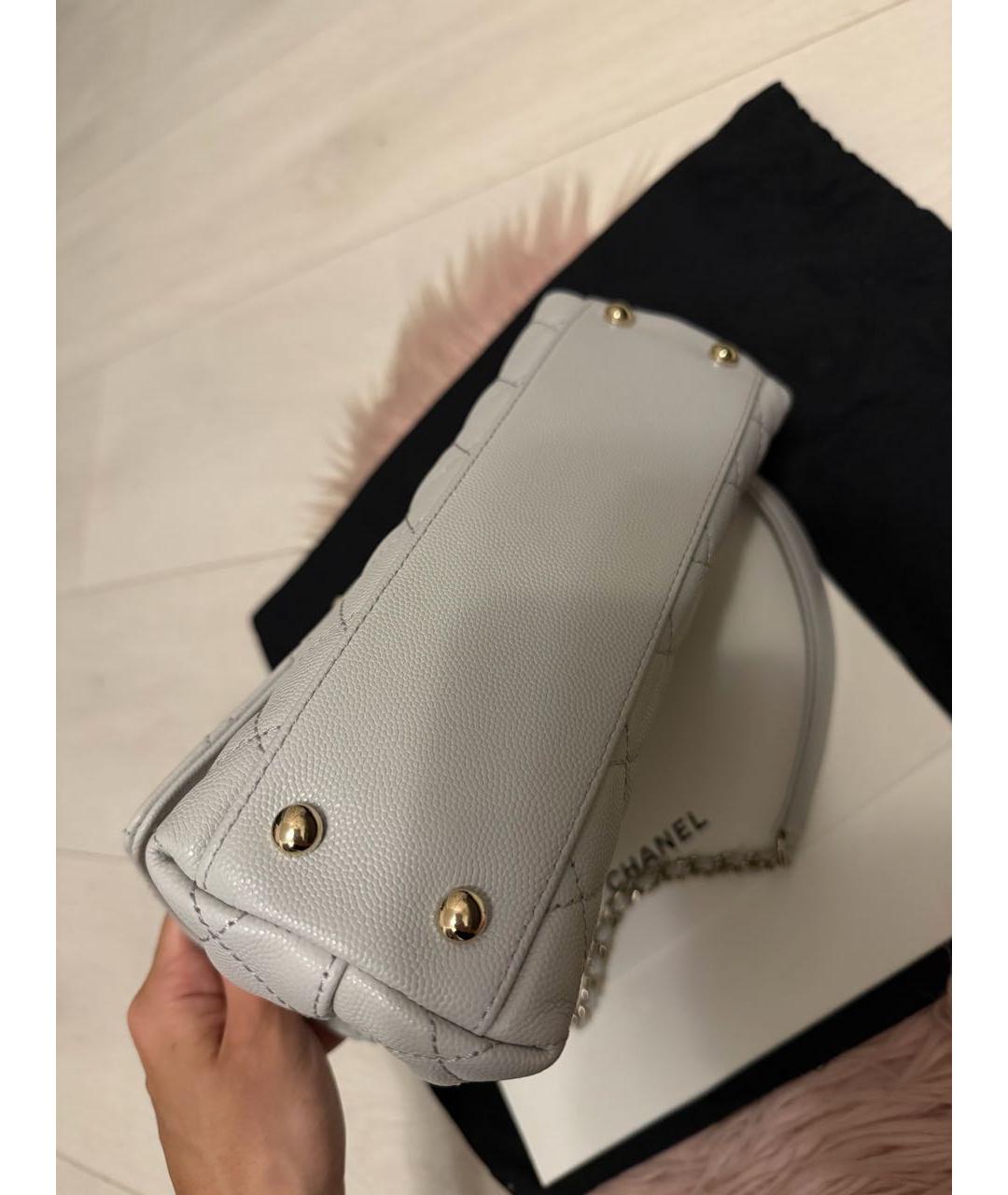CHANEL Серая кожаная сумка с короткими ручками, фото 4