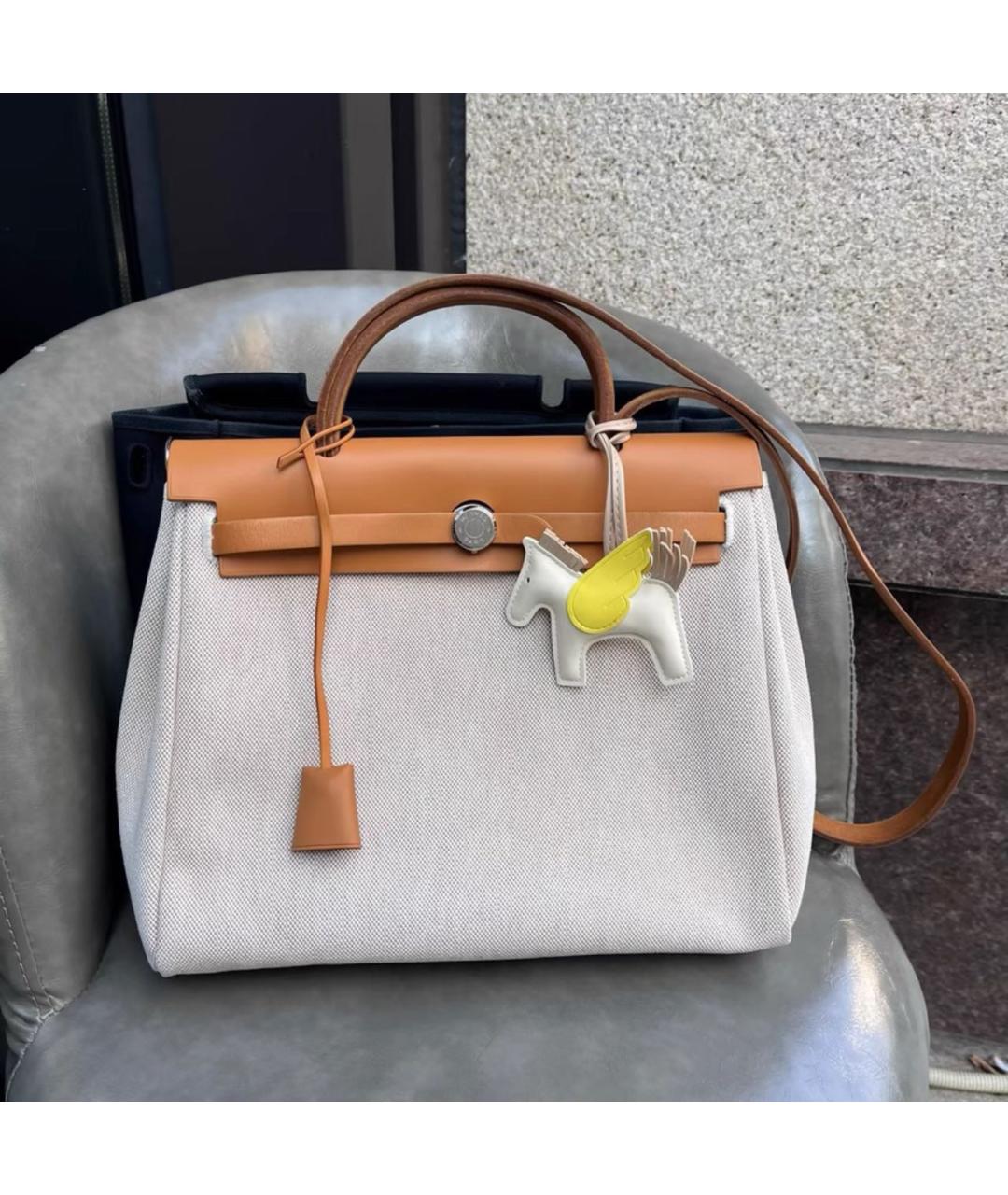 HERMES Бежевая тканевая сумка через плечо, фото 2