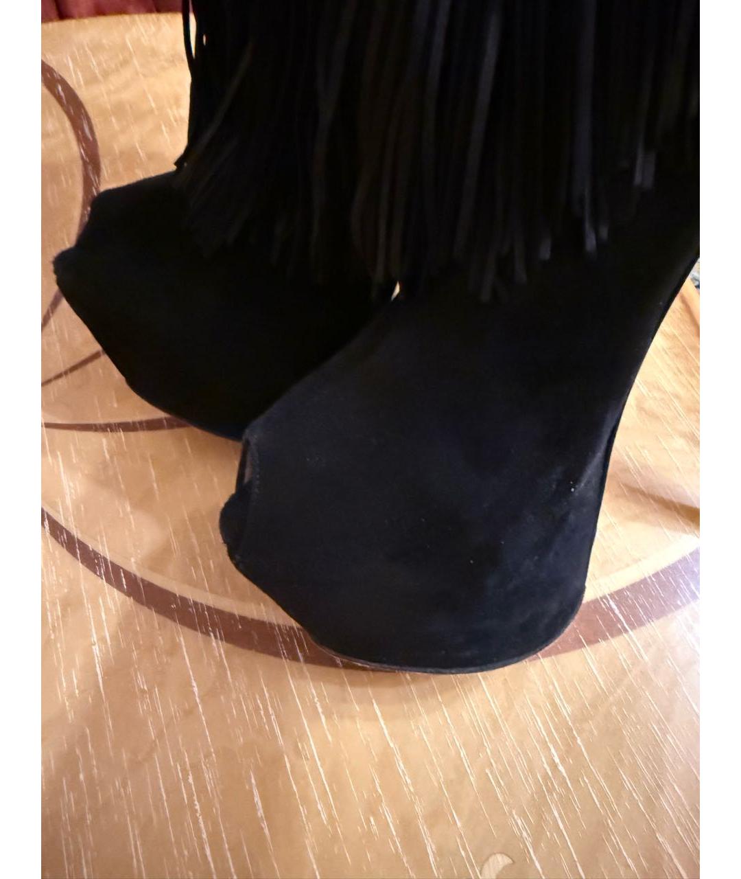 CHRISTIAN LOUBOUTIN Черные замшевые сапоги, фото 5