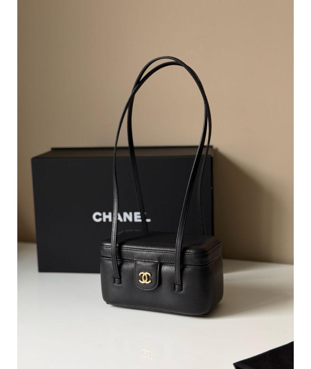 CHANEL Черная кожаная сумка с короткими ручками, фото 2