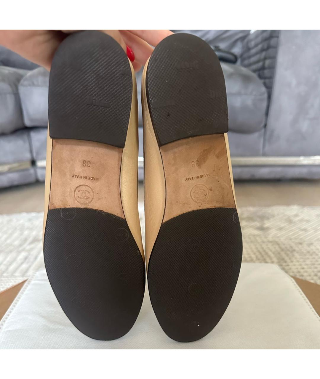 CHANEL Бежевые кожаные балетки, фото 5