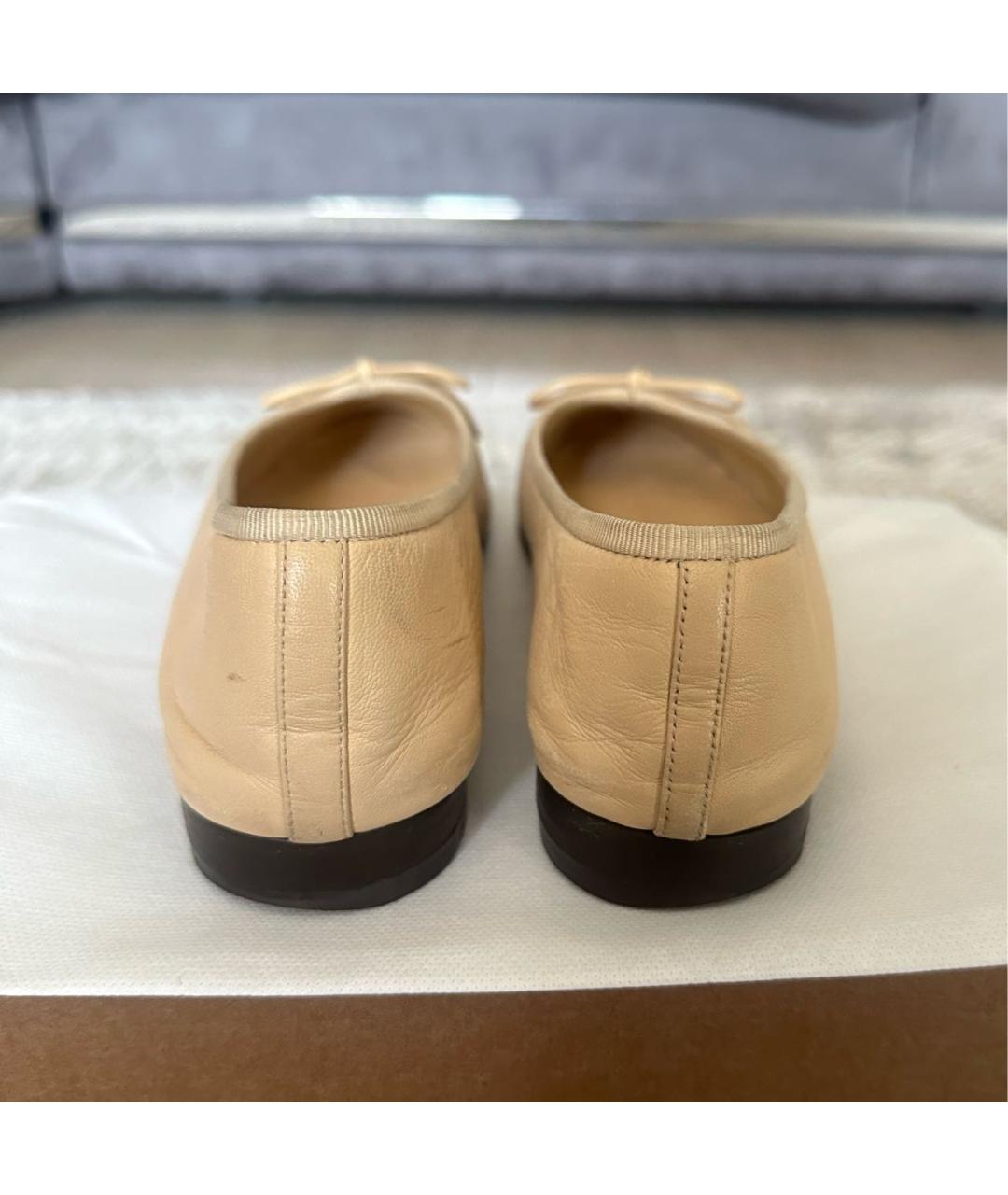CHANEL Бежевые кожаные балетки, фото 4