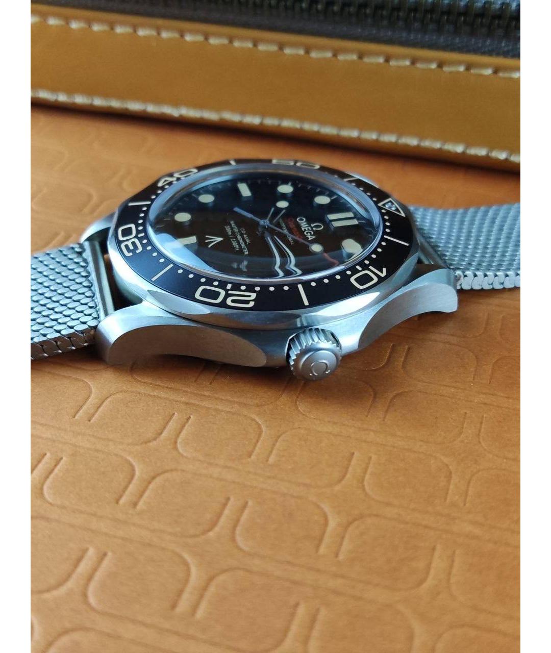 OMEGA Черные металлические часы, фото 4