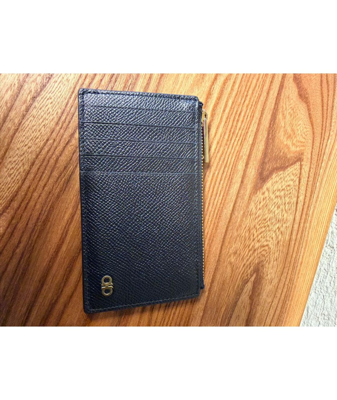 FERRAGAMO Черный кожаный кардхолдер, фото 2