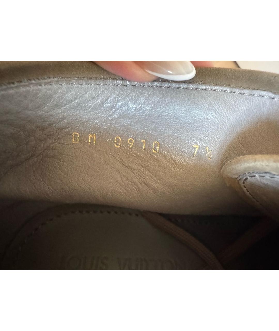 LOUIS VUITTON Бежевые замшевые низкие ботинки, фото 6