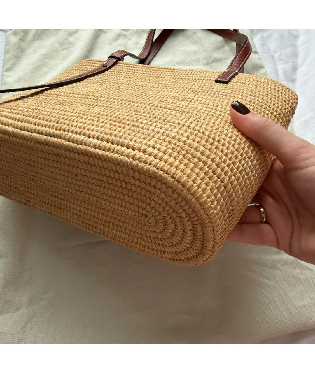 LOEWE Бежевая пелетеная сумка тоут, фото 8