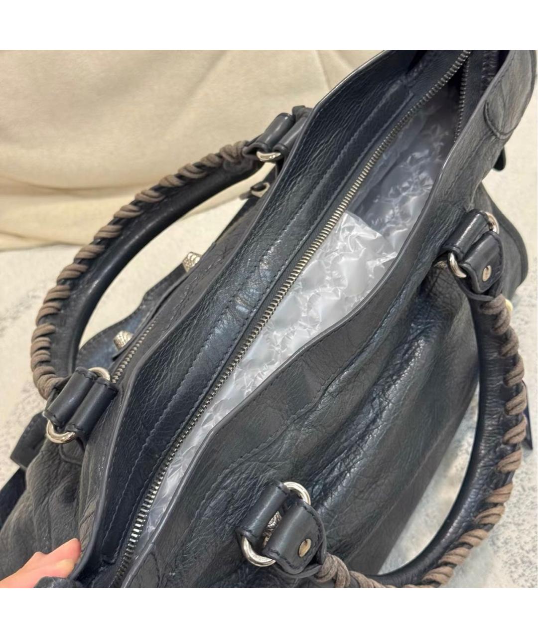 BALENCIAGA Черная кожаная сумка с короткими ручками, фото 5