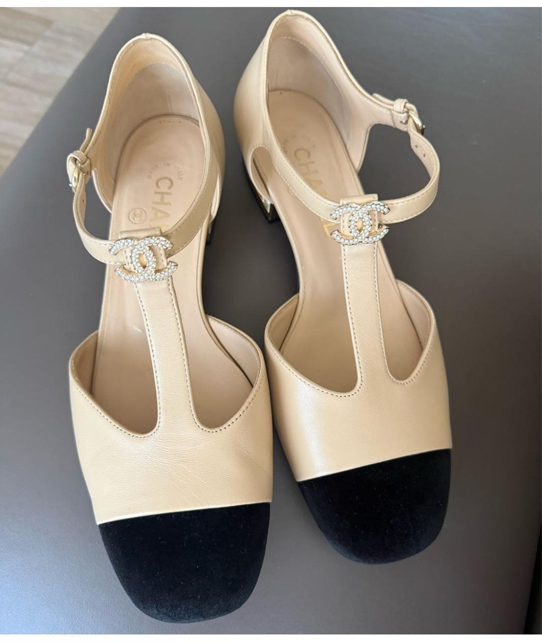 CHANEL Бежевые кожаные балетки, фото 2