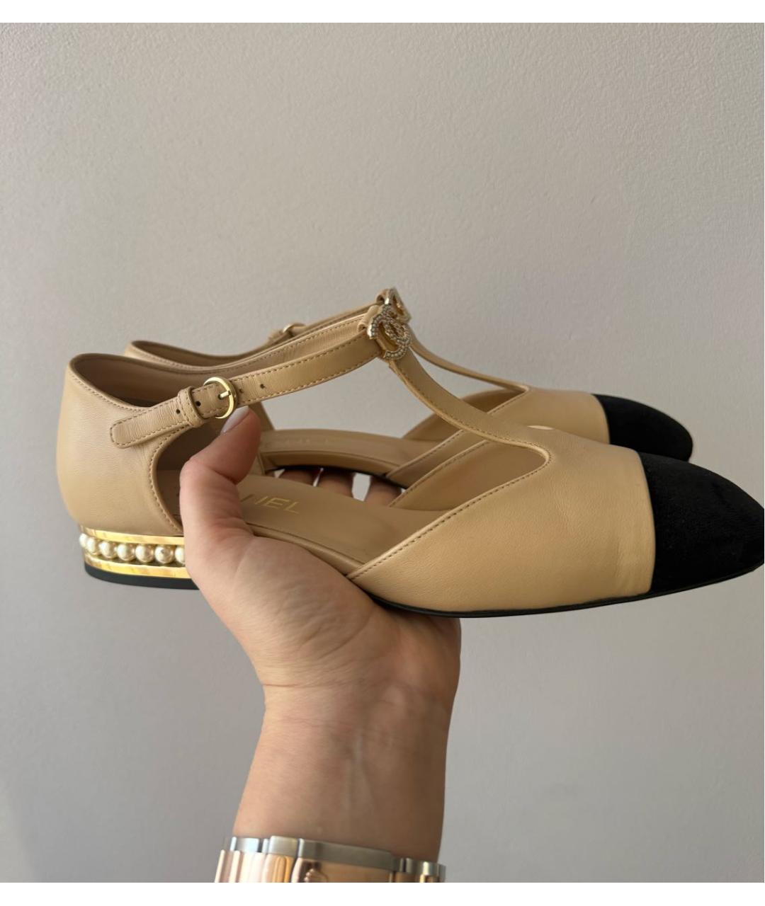 CHANEL Бежевые кожаные балетки, фото 9