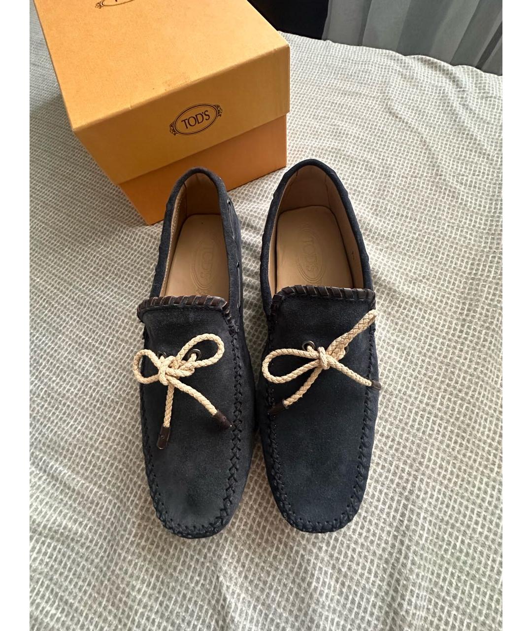 TOD'S Темно-синие замшевые мокасины, фото 2
