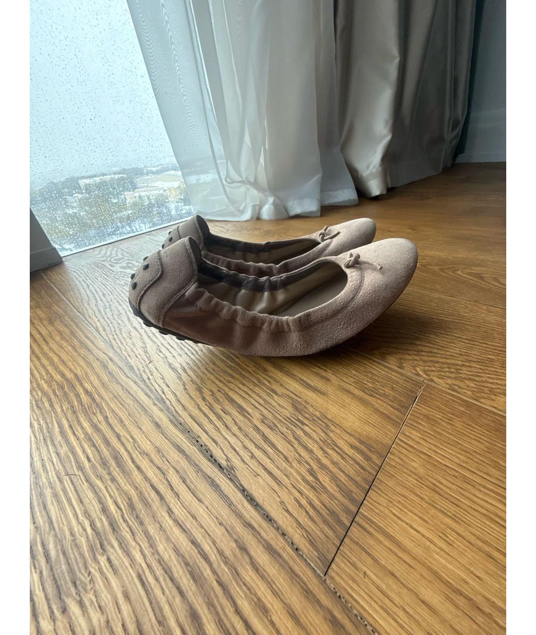 TOD'S Бежевые замшевые балетки, фото 8