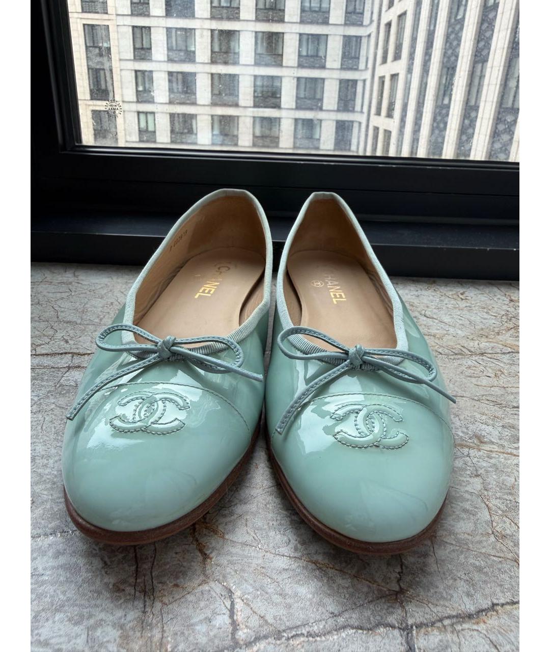 CHANEL Бирюзовые балетки из лакированной кожи, фото 2