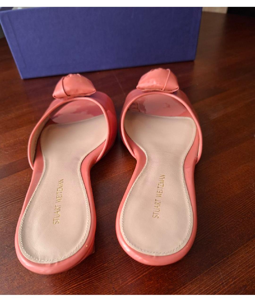 STUART WEITZMAN Розовые сабо из лакированной кожи, фото 4