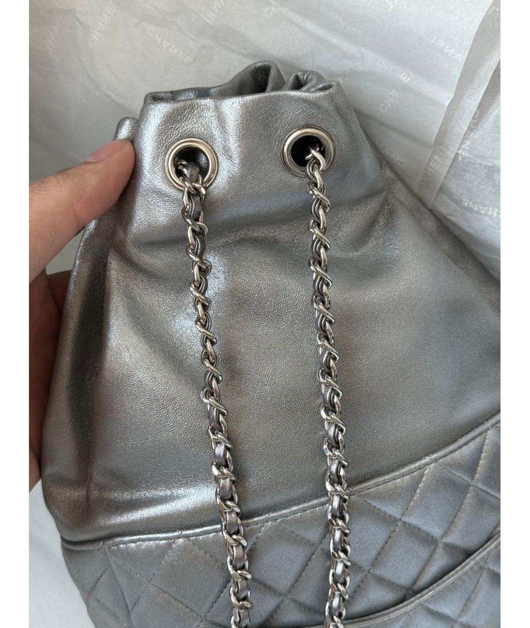 CHANEL Серебрянный кожаный рюкзак, фото 4