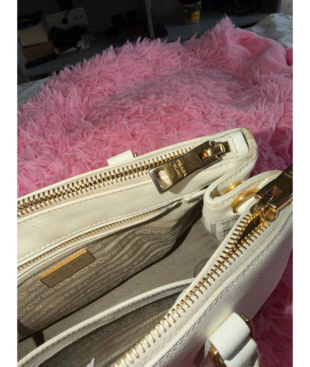 PRADA Белая кожаная сумка с короткими ручками, фото 5