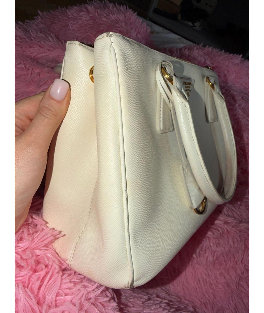 PRADA Белая кожаная сумка с короткими ручками, фото 2