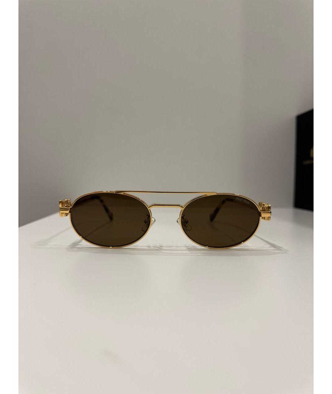 MIU MIU Золотые металлические солнцезащитные очки, фото 5