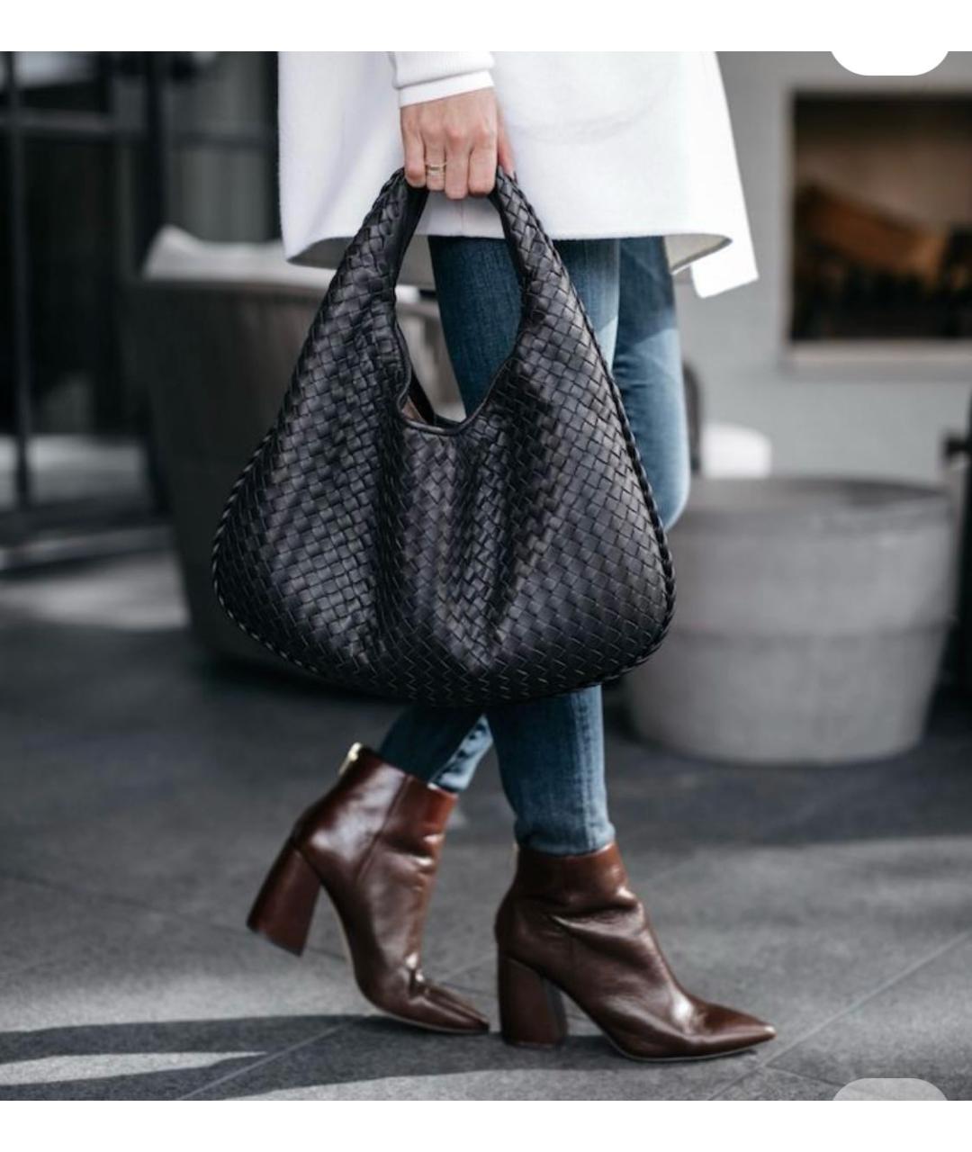 BOTTEGA VENETA Черная кожаная сумка с короткими ручками, фото 4