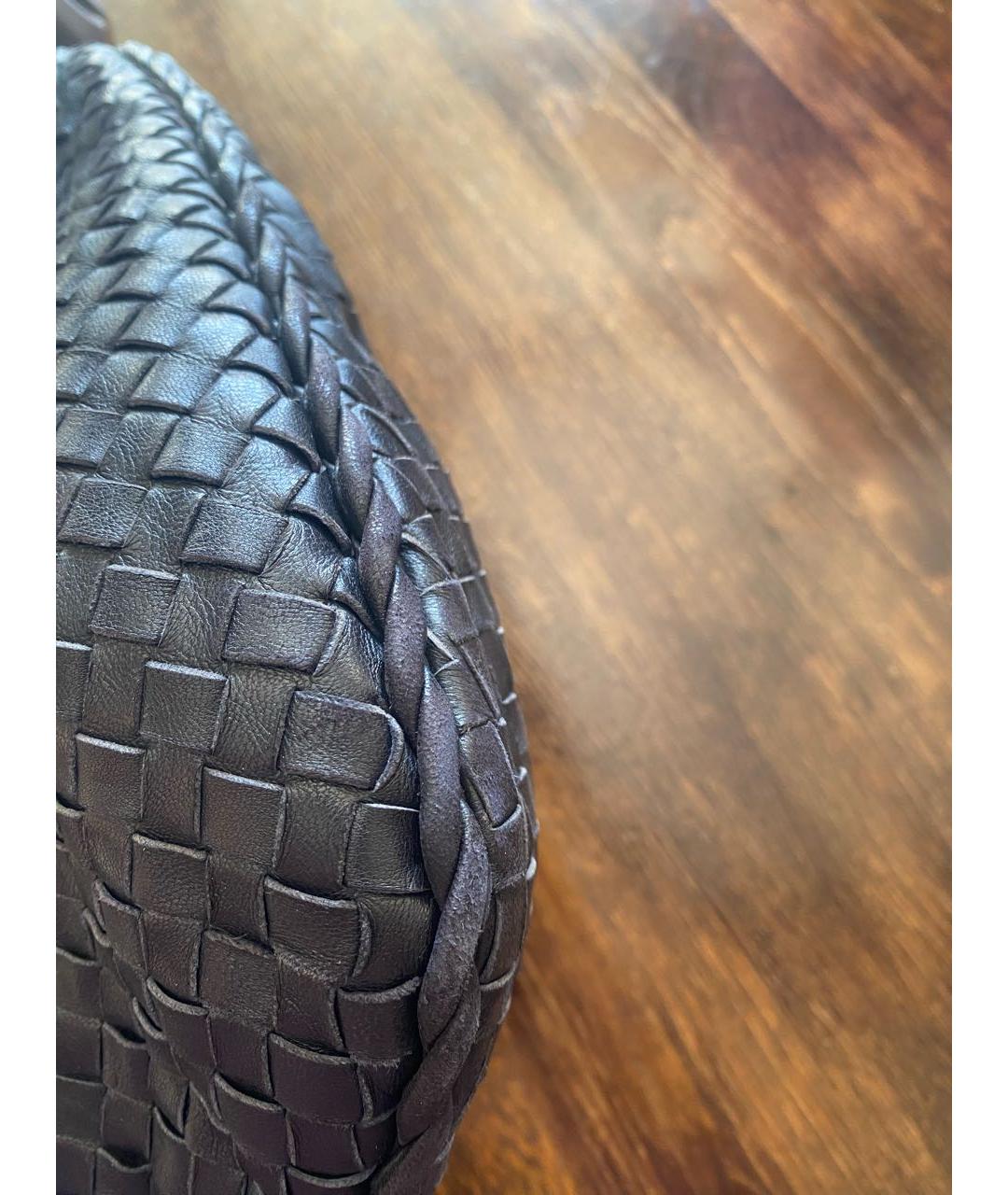 BOTTEGA VENETA Черная кожаная сумка с короткими ручками, фото 7