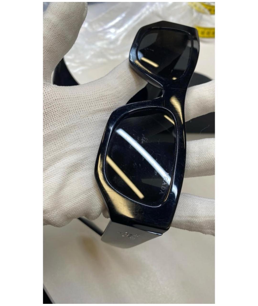 PRADA Черные пластиковые солнцезащитные очки, фото 4