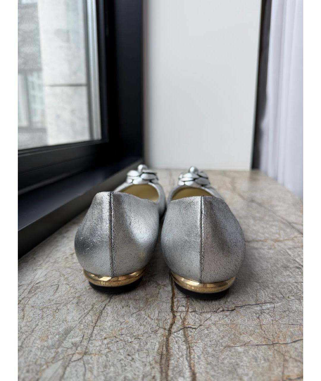 CHANEL Серебряные кожаные балетки, фото 3