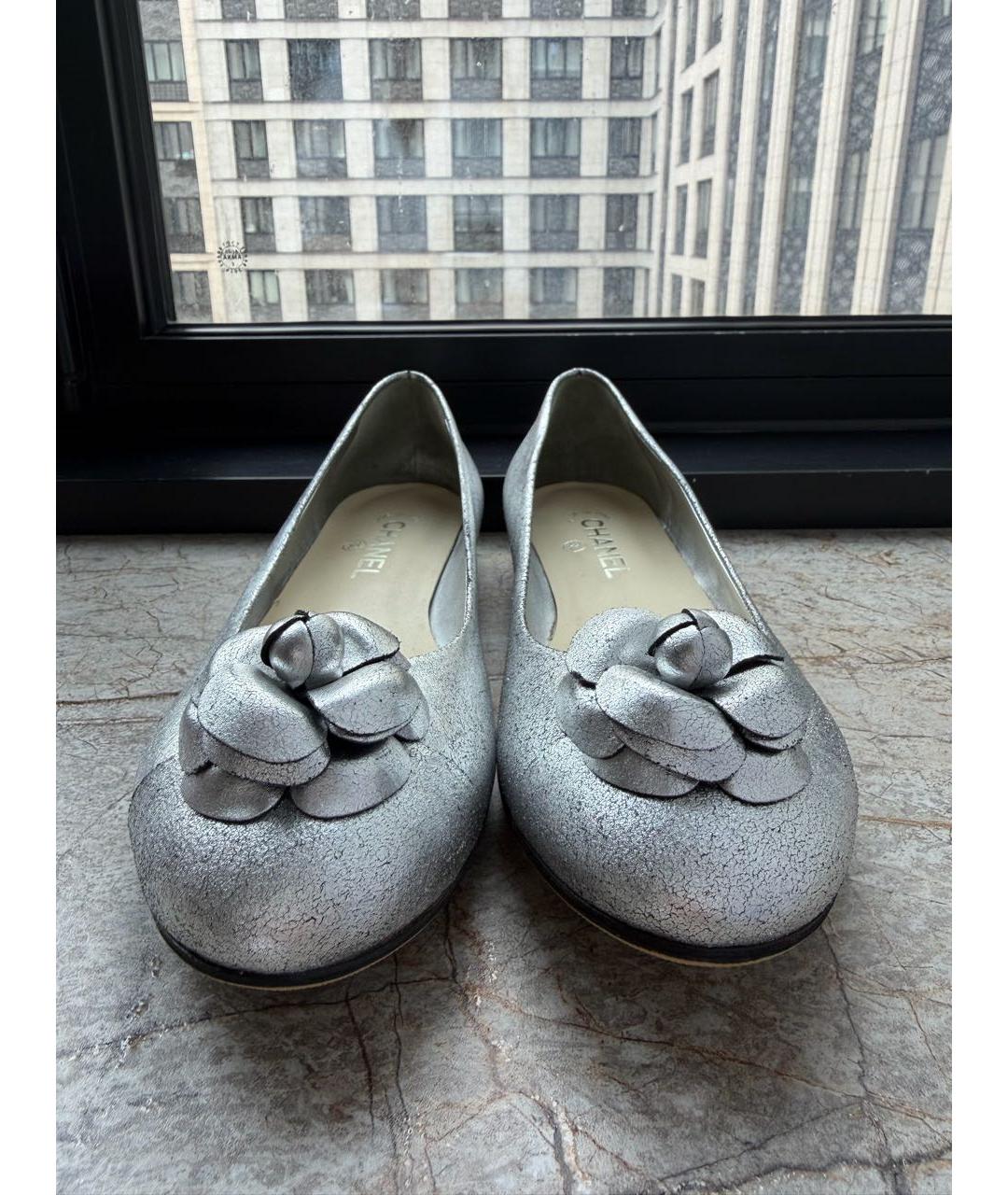 CHANEL Серебряные кожаные балетки, фото 5