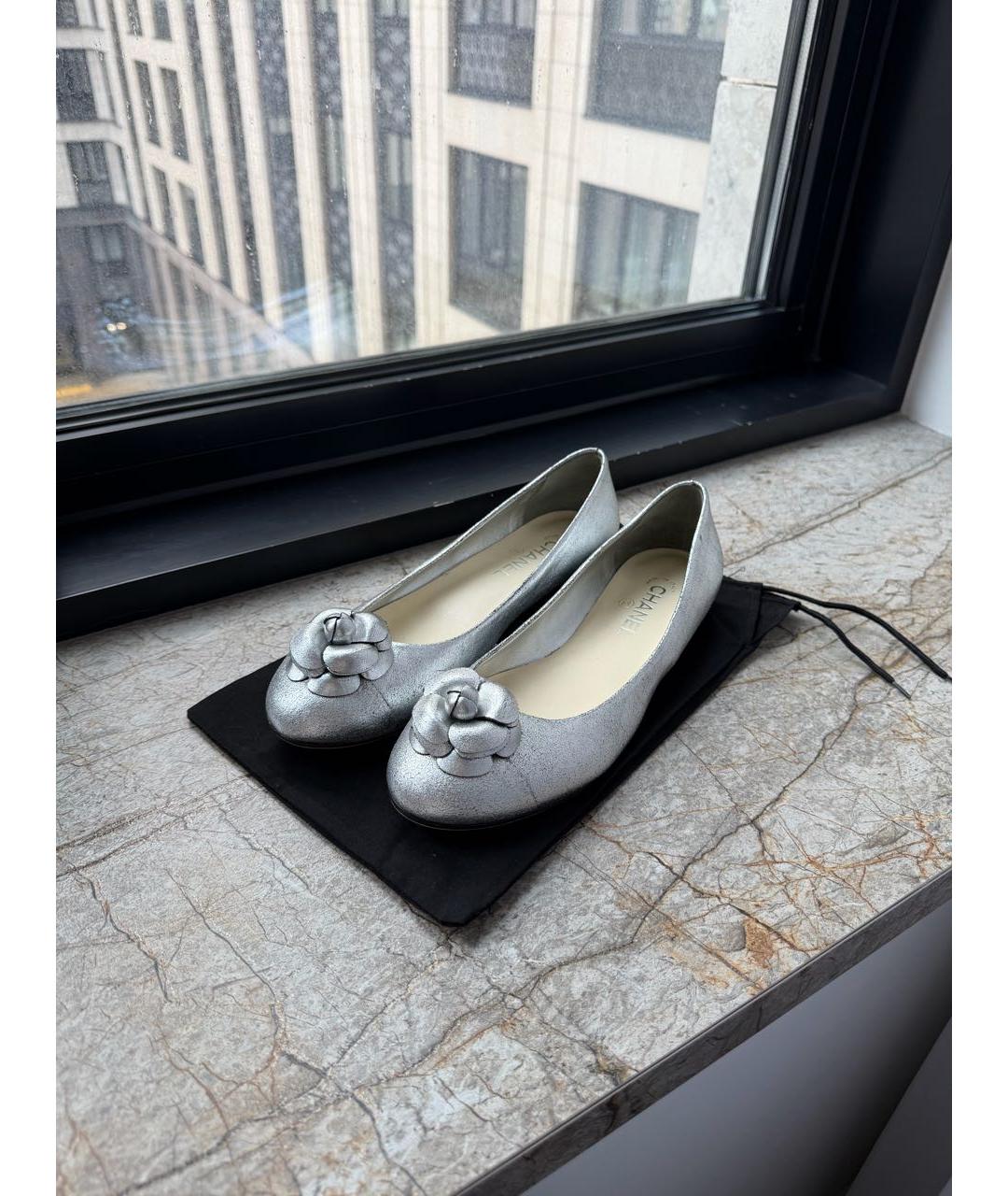 CHANEL Серебряные кожаные балетки, фото 8