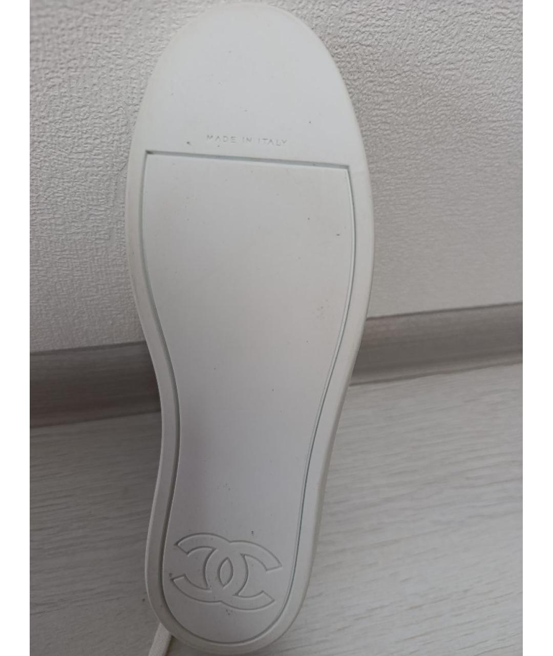 CHANEL Бирюзовые кеды из лакированной кожи, фото 5