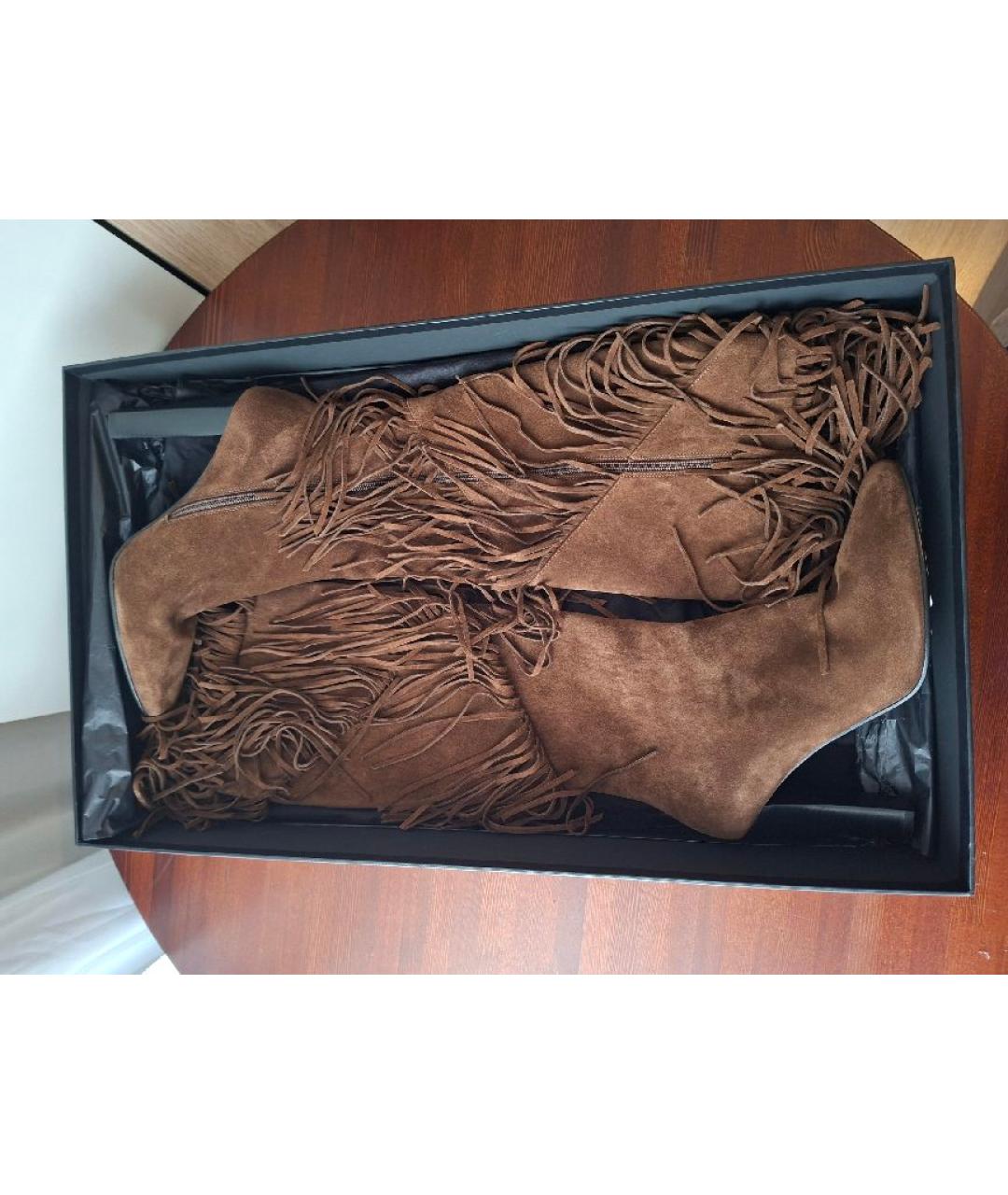 SAINT LAURENT Коричневые замшевые сапоги, фото 7